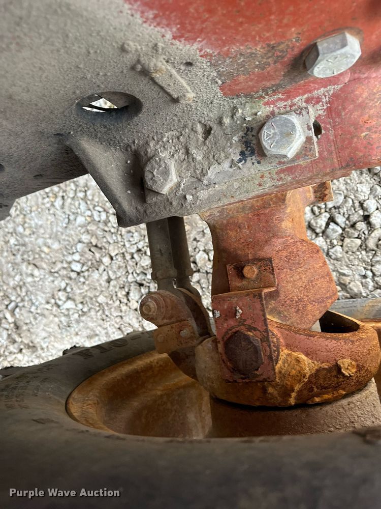 image for item DP6828 2000 Ditch Witch 8020T rock saw