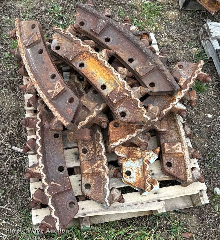 image for item DP6828 2000 Ditch Witch 8020T rock saw