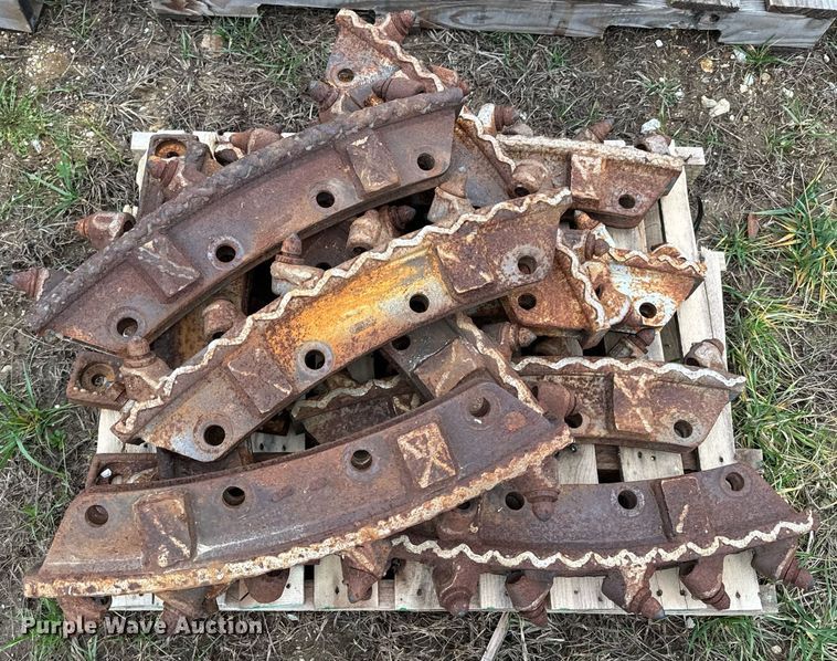 image for item DP6828 2000 Ditch Witch 8020T rock saw