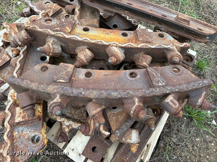 image for item DP6828 2000 Ditch Witch 8020T rock saw