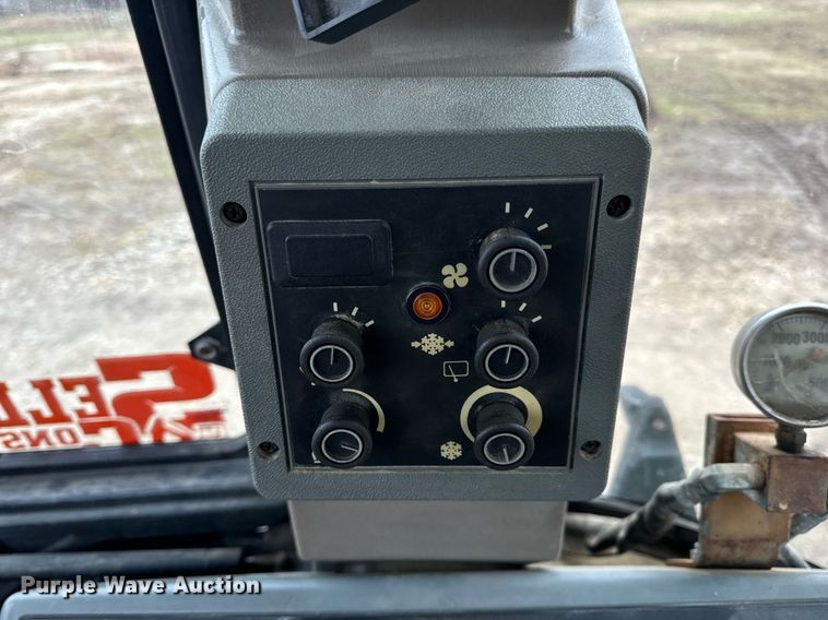 image for item DP6829 1996 Case 580 Super L backhoe