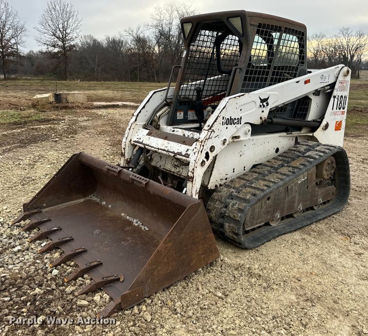 image for item DP6830 2005 Bobcat  T180  tracked skid steer loader