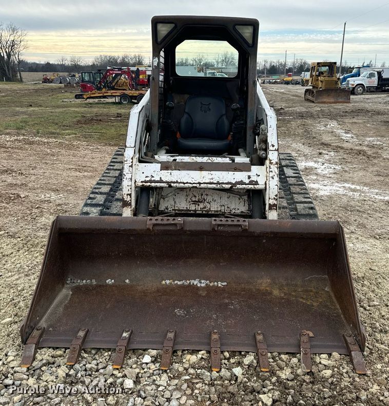 image for item DP6830 2005 Bobcat  T180  tracked skid steer loader