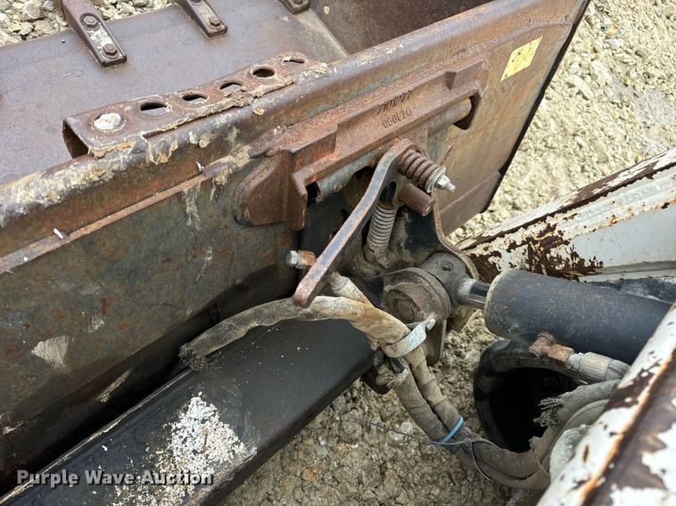 image for item DP6830 2005 Bobcat  T180  tracked skid steer loader