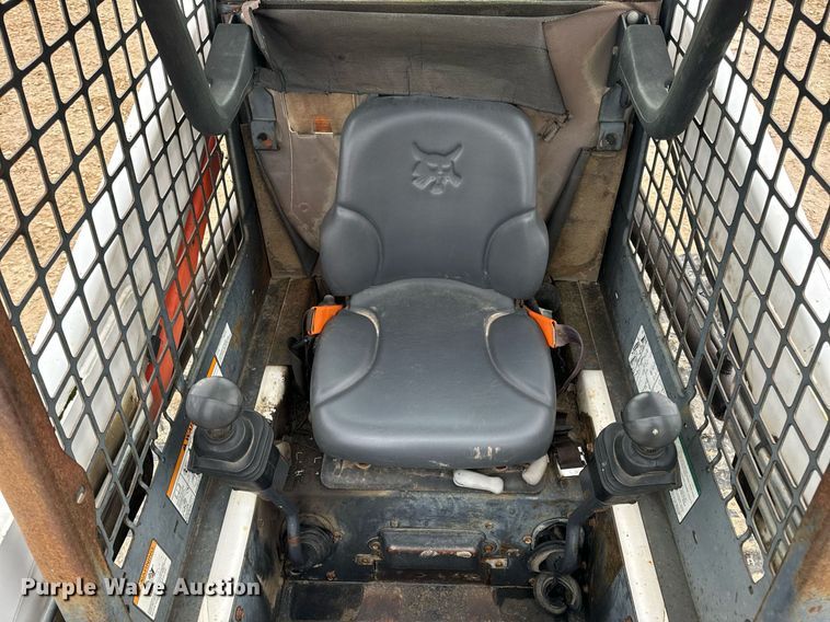 image for item DP6830 2005 Bobcat  T180  tracked skid steer loader