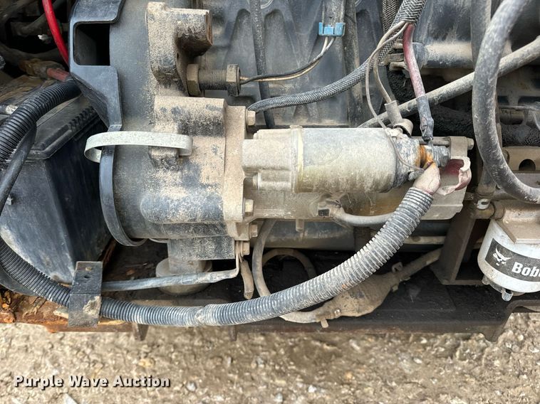 image for item DP6830 2005 Bobcat  T180  tracked skid steer loader