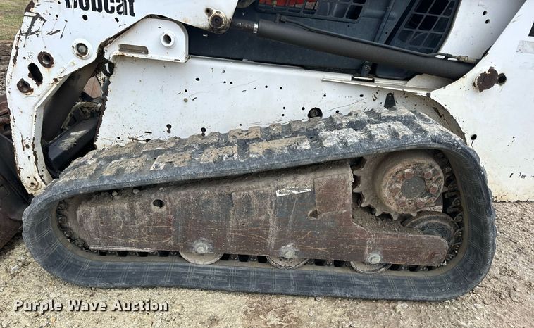 image for item DP6830 2005 Bobcat  T180  tracked skid steer loader