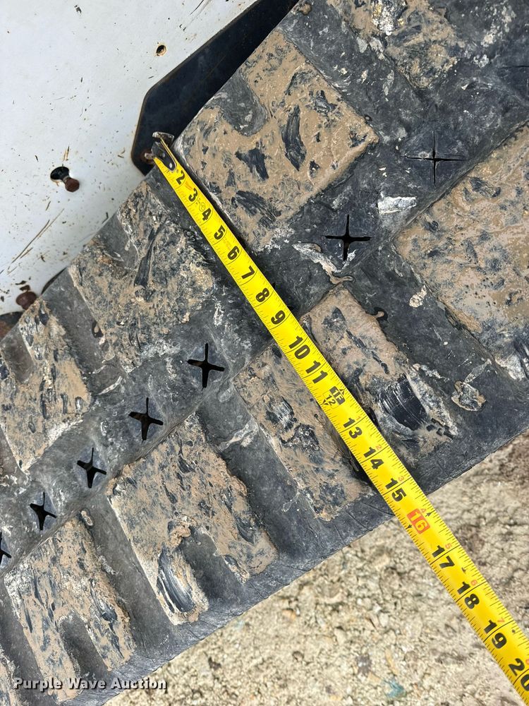 image for item DP6830 2005 Bobcat  T180  tracked skid steer loader