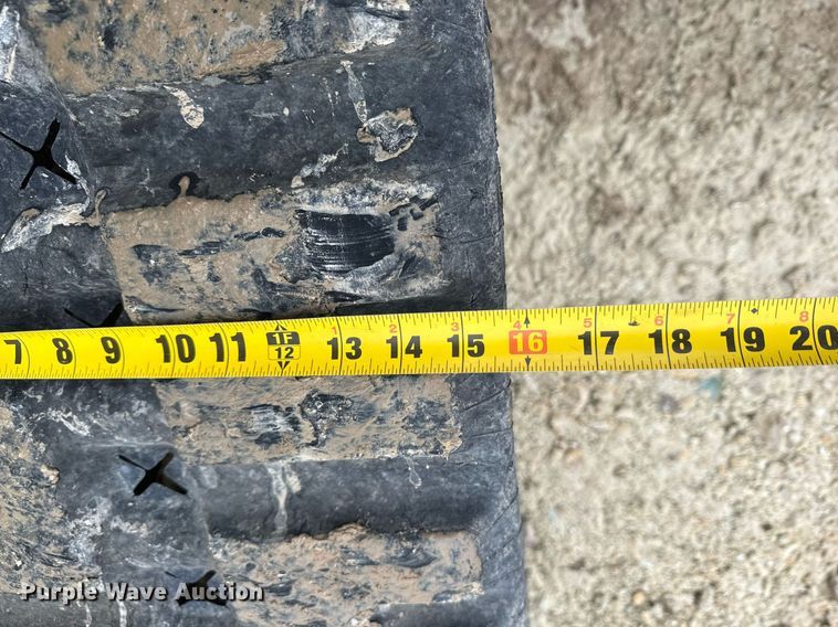 image for item DP6830 2005 Bobcat  T180  tracked skid steer loader