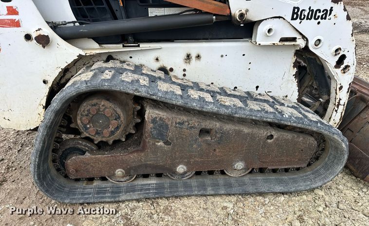 image for item DP6830 2005 Bobcat  T180  tracked skid steer loader