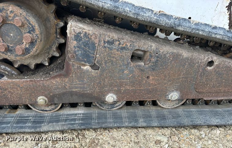 image for item DP6830 2005 Bobcat  T180  tracked skid steer loader