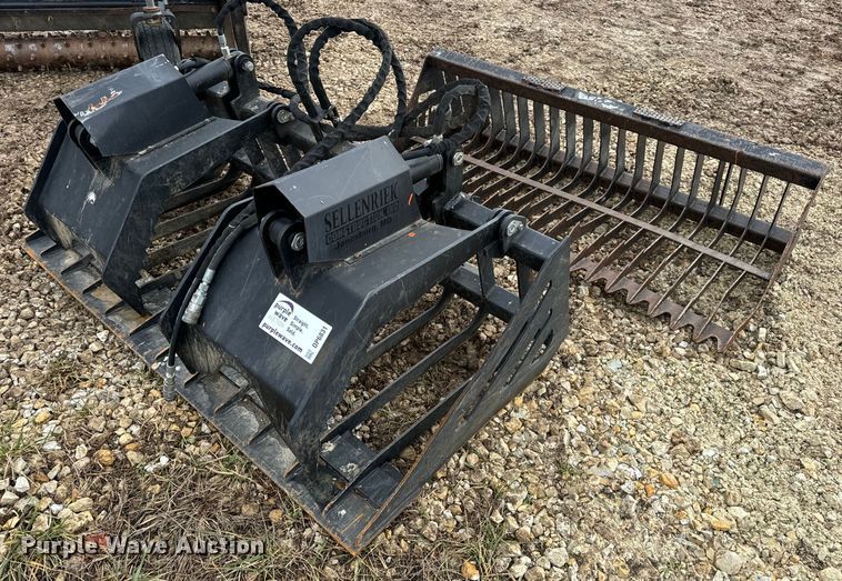 image for item DP6831 Skid steer attachments