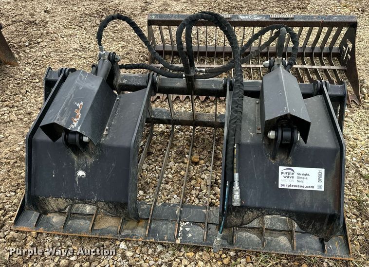 image for item DP6831 Skid steer attachments