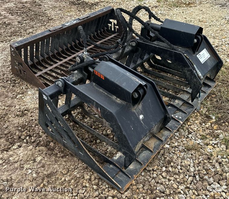 image for item DP6831 Skid steer attachments