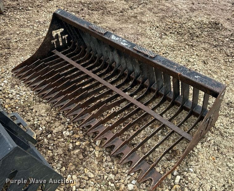 image for item DP6831 Skid steer attachments