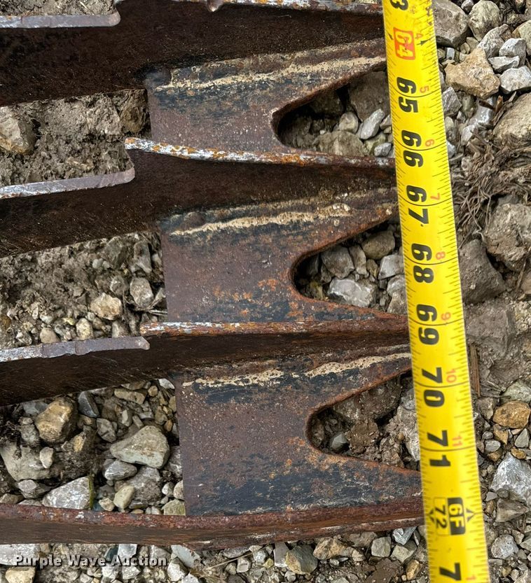 image for item DP6831 Skid steer attachments