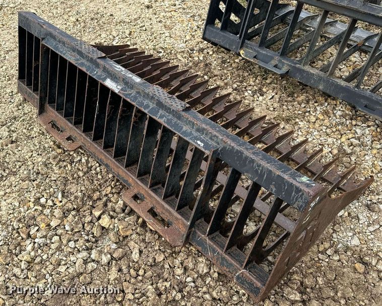 image for item DP6831 Skid steer attachments