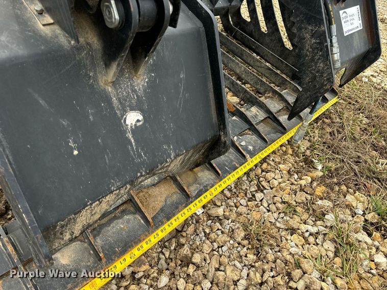 image for item DP6831 Skid steer attachments