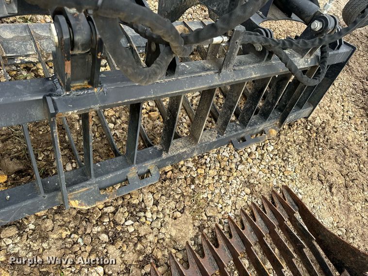 image for item DP6831 Skid steer attachments