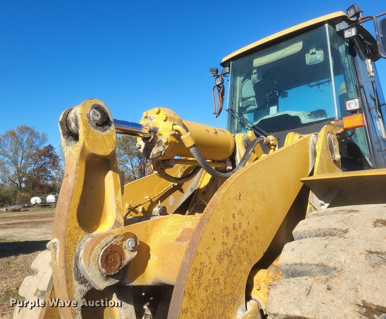 image for item DQ3754 2004 Caterpillar 972G Series II wheel loader