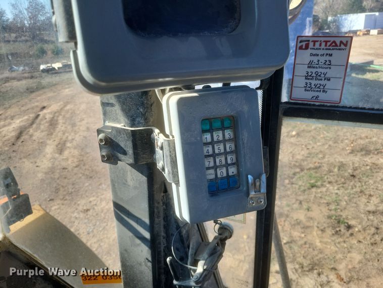 image for item DQ3754 2004 Caterpillar 972G Series II wheel loader