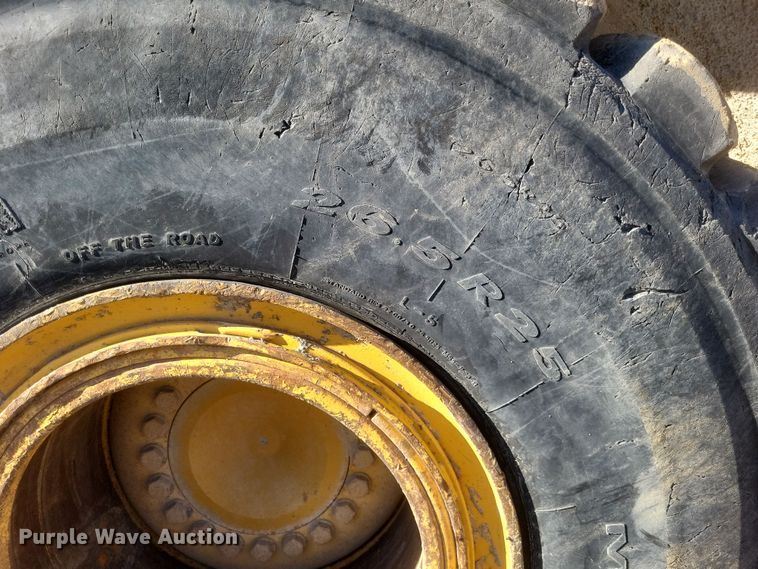 image for item DQ3754 2004 Caterpillar 972G Series II wheel loader