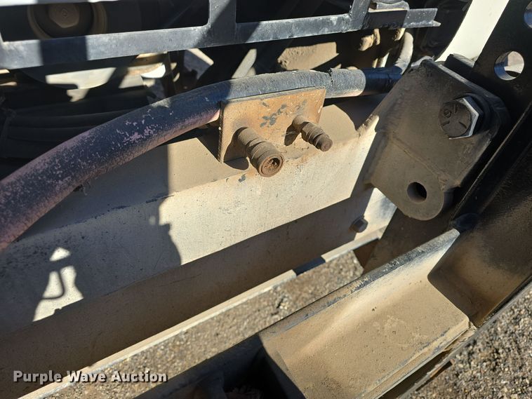 image for item DQ5340 1986 Ford L8000 dump truck