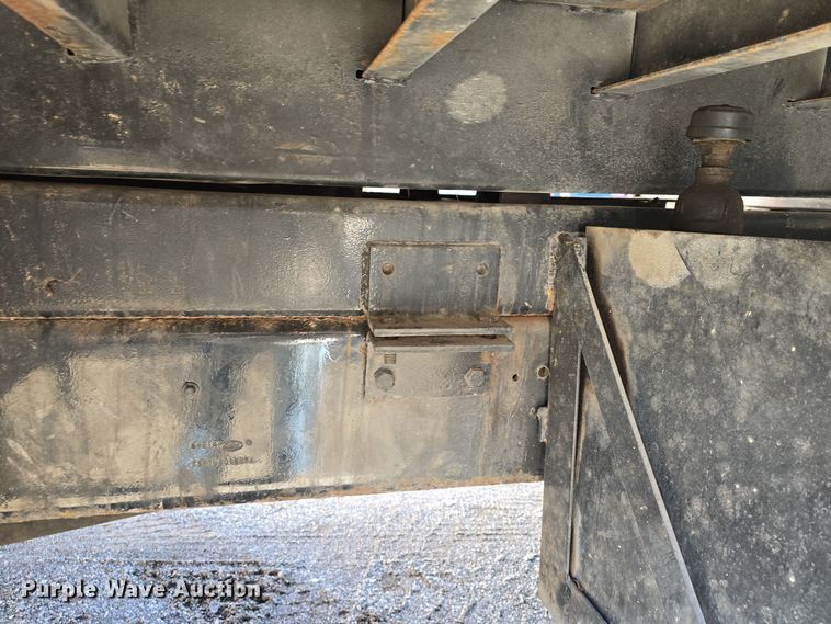 image for item DQ5340 1986 Ford L8000 dump truck