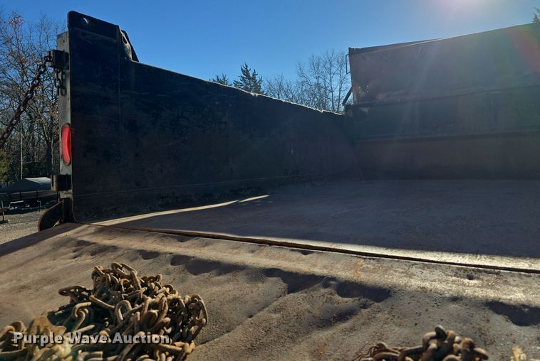 image for item DQ5340 1986 Ford L8000 dump truck