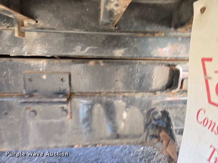 image for item DQ5340 1986 Ford L8000 dump truck