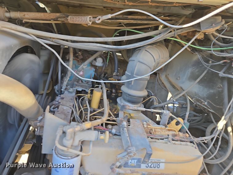 image for item DQ5340 1986 Ford L8000 dump truck