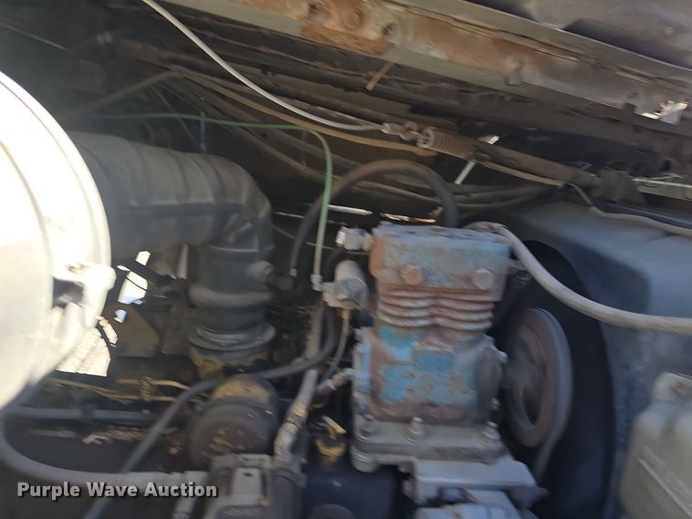 image for item DQ5340 1986 Ford L8000 dump truck