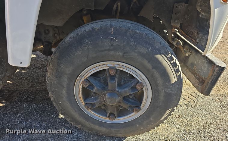 image for item DQ5340 1986 Ford L8000 dump truck