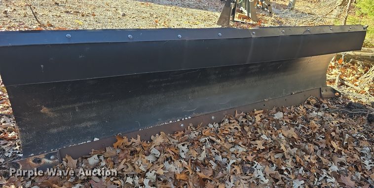 image for item DQ5340 1986 Ford L8000 dump truck