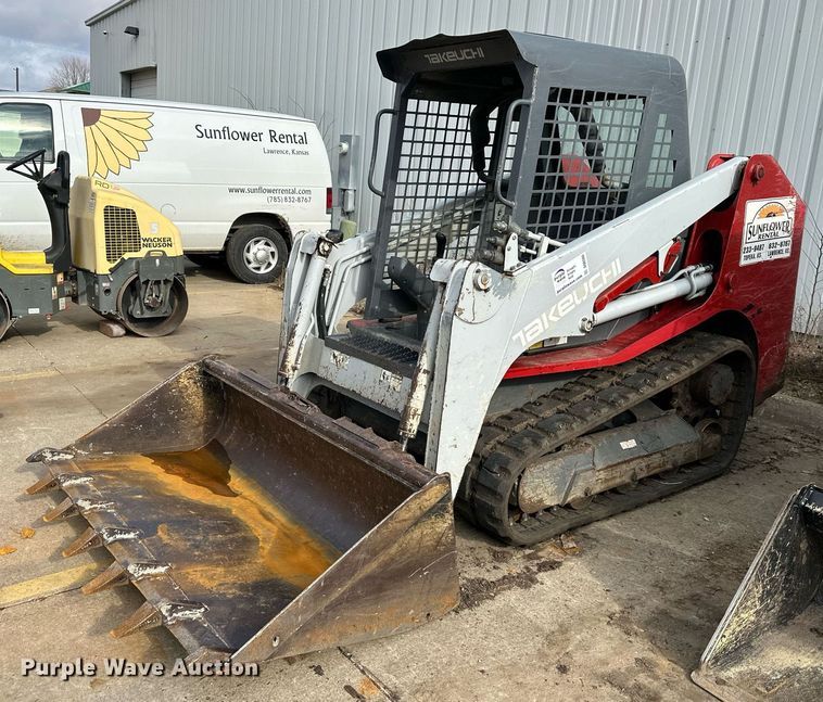 image for item DQ6560 2009 Takeuchi TL120 tracked skid steer loader