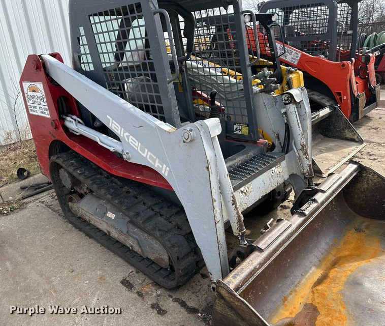 image for item DQ6560 2009 Takeuchi TL120 tracked skid steer loader