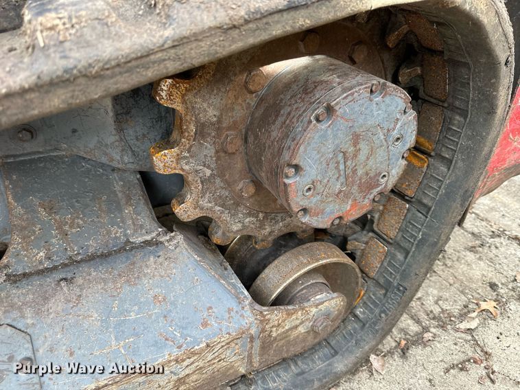 image for item DQ6560 2009 Takeuchi TL120 tracked skid steer loader