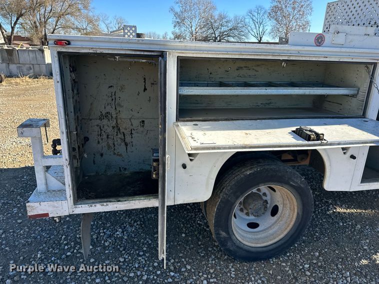 image for item DS3309 2011 Ford F450 Super Duty utility / service truck