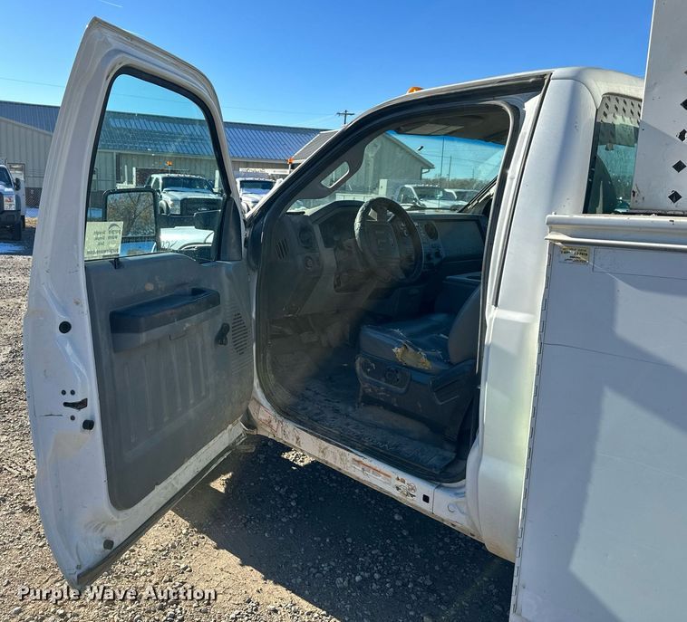 image for item DS3309 2011 Ford F450 Super Duty utility / service truck