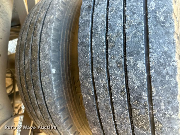 image for item DS3309 2011 Ford F450 Super Duty utility / service truck