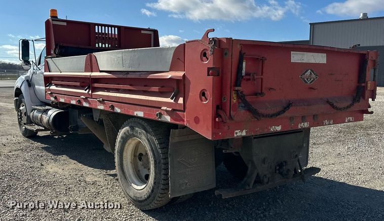image for item DS3339 2012 Ford F750 Super Duty dump truck