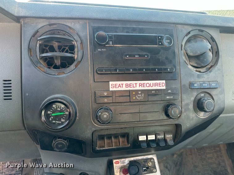 image for item DS3339 2012 Ford F750 Super Duty dump truck