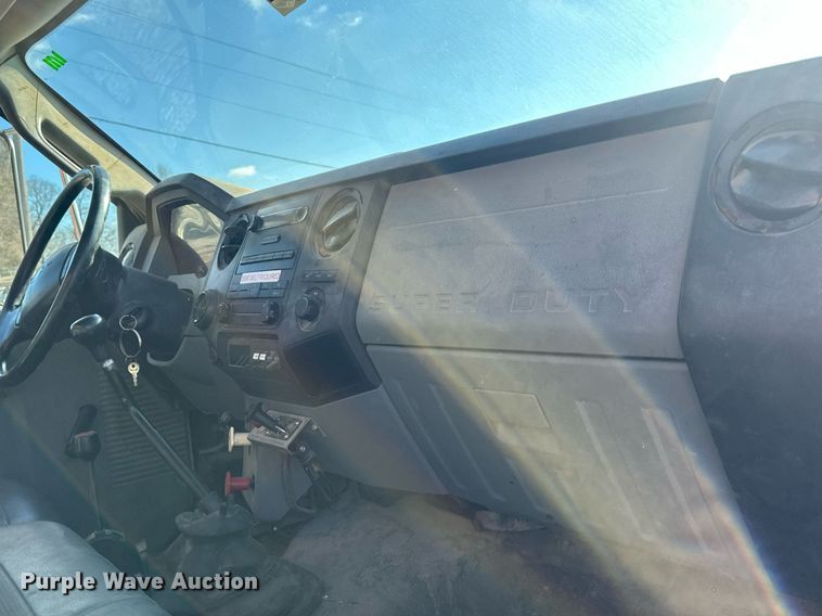 image for item DS3339 2012 Ford F750 Super Duty dump truck
