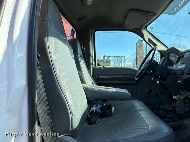 image for item DS3339 2012 Ford F750 Super Duty dump truck