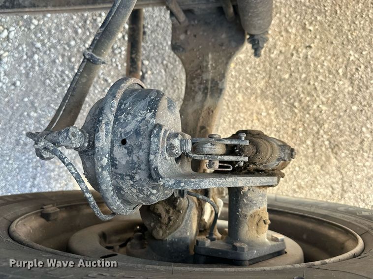 image for item DS3339 2012 Ford F750 Super Duty dump truck