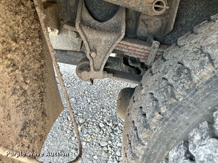 image for item DS3339 2012 Ford F750 Super Duty dump truck