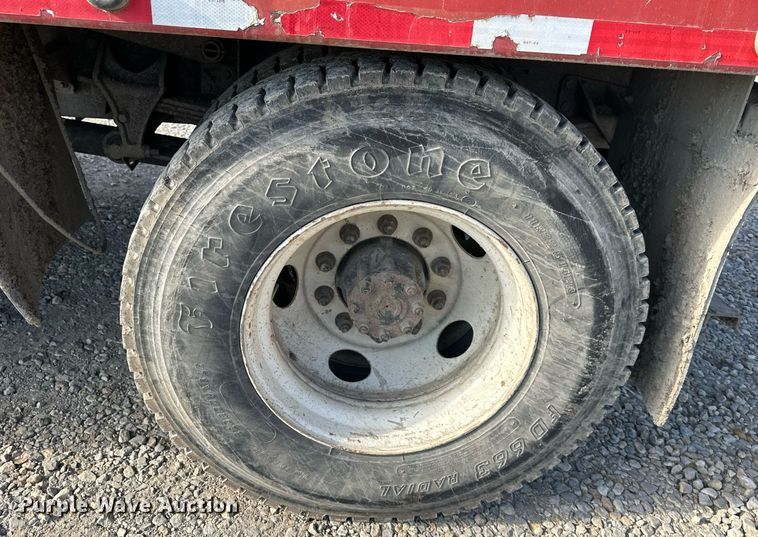 image for item DS3339 2012 Ford F750 Super Duty dump truck