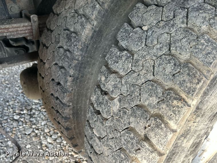 image for item DS3339 2012 Ford F750 Super Duty dump truck