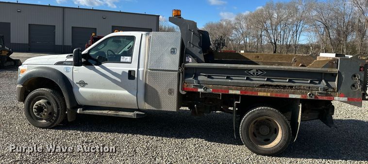 image for item DS3343 2015 Ford F550 Super Duty dump truck