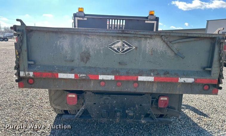 image for item DS3343 2015 Ford F550 Super Duty dump truck